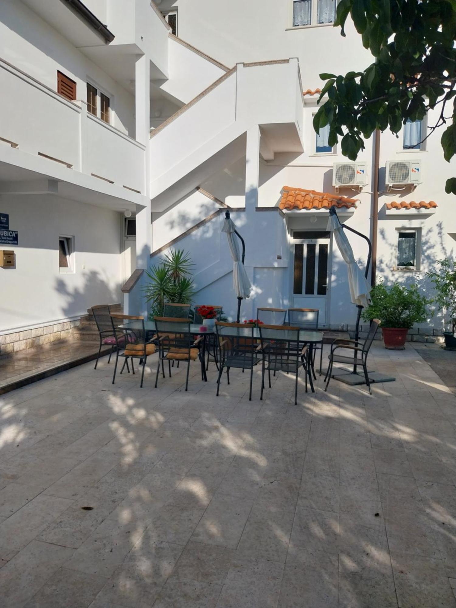 Ljubica Apartments And Rooms 苏佩塔斯卡德拉加 外观 照片